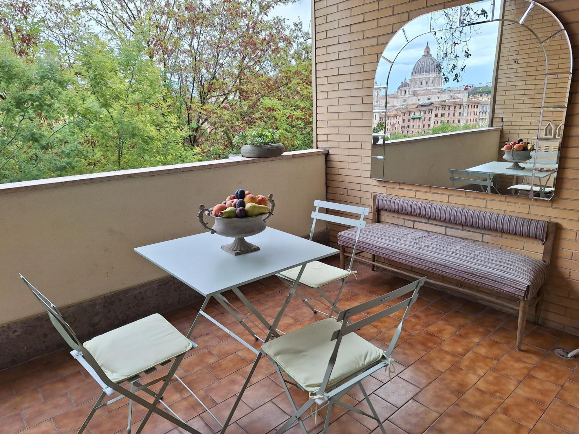 Delmirani'S Book Apartments - Vatican View Ρώμη Εξωτερικό φωτογραφία